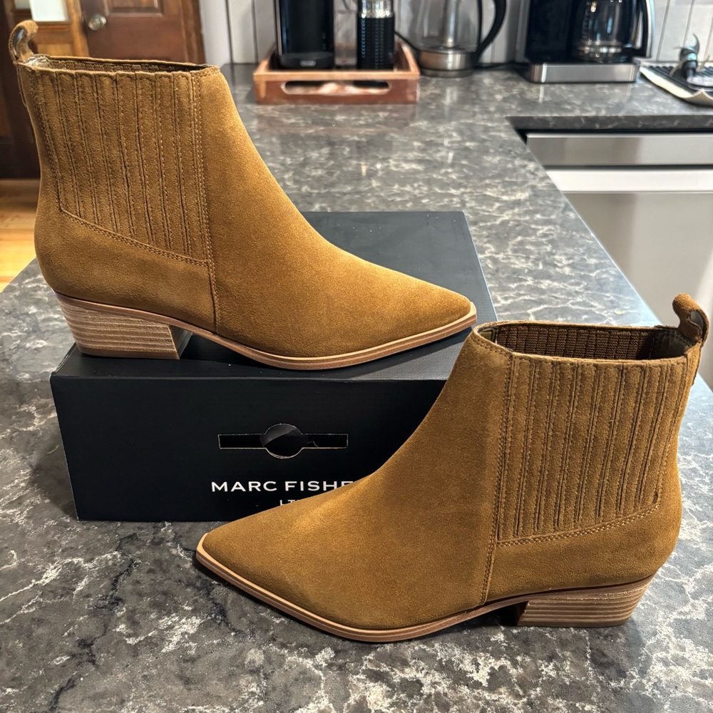 Mark Fisher Yarita bootie. Suede Chelsea boot size 7. Cognac.
